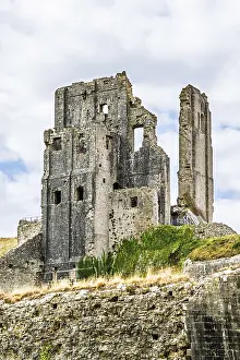 Defence Work United Kingdom Prints: Ruins of Corfe Castle, Wareham