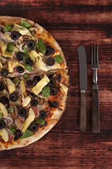 Top View Of Pizza Prints: Rustic pizza background with copy space
