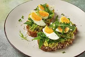Wholemeal Bread Recipe Prints: Sandwich with mashed avocado, boiled egg