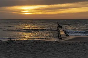 Baltic Sea Evening Light Prints: The setting sun at the beach in Ahrenshoop