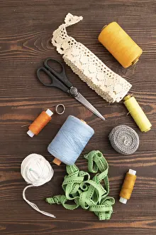 Handicraft Industry Supplies Prints: Sewing accessories: scissors, thread
