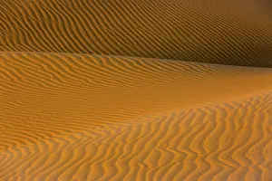 Empty Quarter UAE Prints: Shapes, structures and patterns