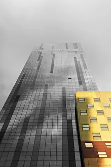 New York City Skyscraper Prints: Skyscraper with a colourful facade