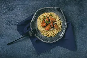 Seafood Spaghetti Recipe Prints: Spaghetti with mussels, without shell