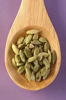 Wooden Spoon Prints: Spoon with cardamom