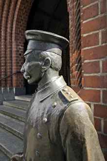 German Sculpture Artwork Prints: Statue, Captain of Kopenick