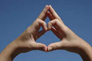 Heart Symbol Prints: Subtle fingers