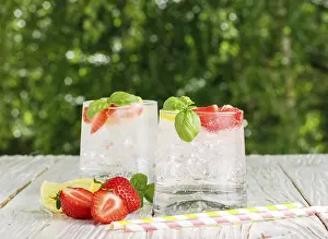Lemonade Recipe Prints: Summer a refreshing lemonade. Drink with lemon