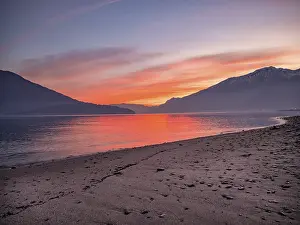 Atmospheric Evening Light Photos Prints: Sunset on Lake Como in winter