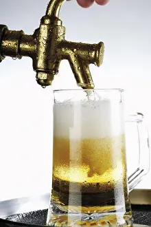 Studio Shot Beer Prints: Tapping beer