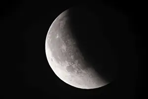 Blood Moon Prints: After a total lunar eclipse