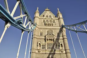 London Iconic Buildings Prints: Tower Bridge over the River Thames