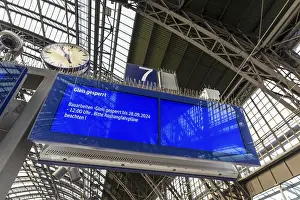 Cologne Central Station Prints: Track closed, construction work