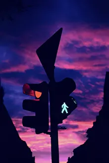 Road Safety Prints: Traffic light by night