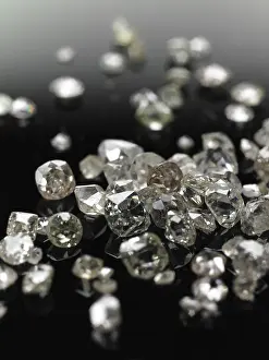 Gemstone Further Processing Prints: Many valuable diamonds, some rough