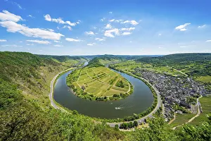 Central Europe Countryside Photo Prints: View of the Moselle loop, Bremm