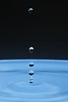 Studio Macro Photography Prints: Water drops