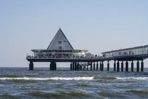 European Seaside Resort Prints: Waves in front of the pier, Heringsdorf