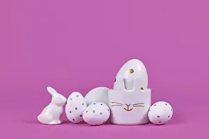 Easter Bunny Figurine Prints: White easter eggs with golden dots