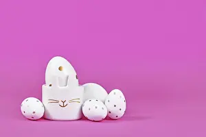 Holiday Decorations Prints: White Easter eggs with golden dots