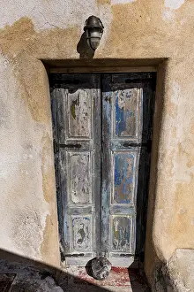 Mediterranean Region Vacation Spot Prints: Whitewashed architecture in Pyrgos