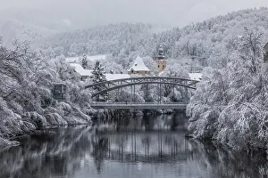 Prints of Winter atmosphere on the river Mur, snow on branches, Waasenbrucke, Leoben, Styria, Austria Winter atmosphere on the river Mur, snow on branches, Waasenbrcke, Leoben, Styria, Austria River Prints: Winter Print on the River Mur, Waasenbrücke, Austria
