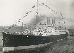 Vintage Ocean Liner Prints: The year is 1925