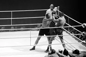 Wembley Boxing Match Prints: Henry Cooper v Joe Bugner