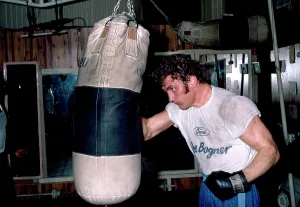 Joe Bugner Boxing Prints: Joe Bugner