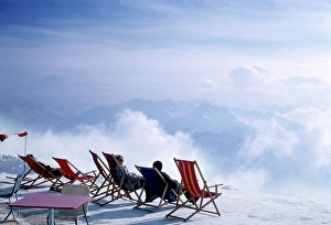Gerry Cranham Prints: Skiing