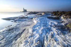 Long Exposure Lake Scene Prints: Lighthouse Marken
