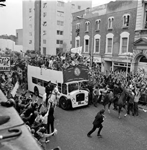 Images Dated 22nd May 1971: Chelsea Win European Cup Winners Cup